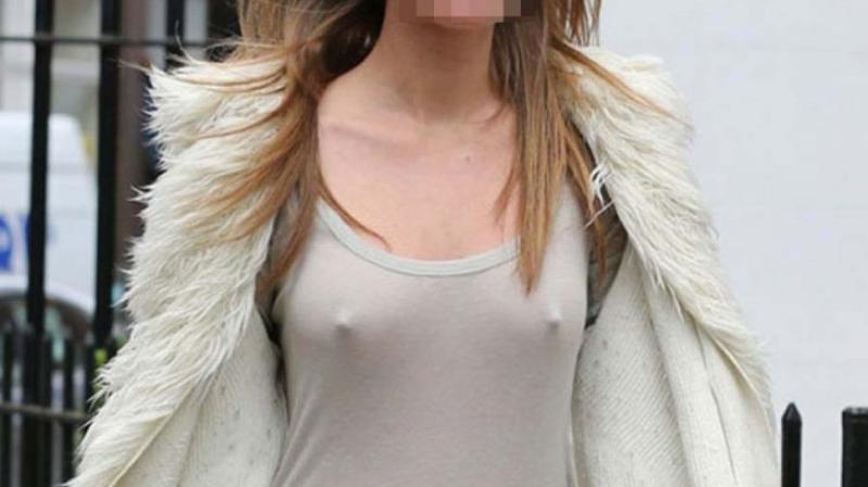 【ノーブラ】乳首が透けて見えるノーブラ女子のおっぱい画像021