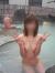 混浴のエロ画像113枚 温泉で他の入浴客におっぱいを露出する変態女集めてみた019