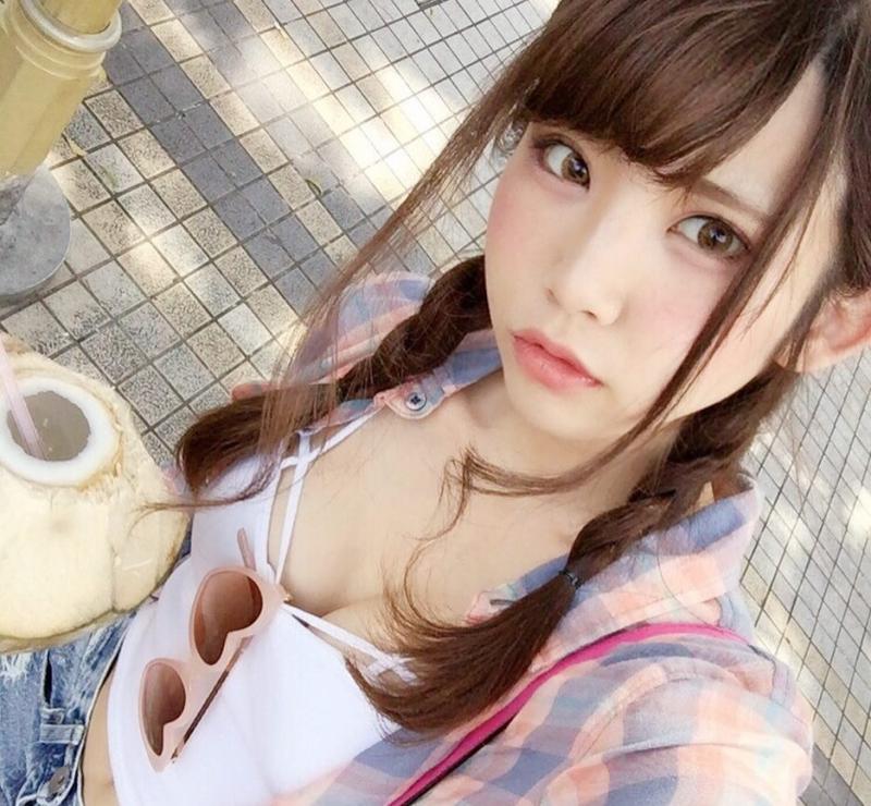 もうすぐ夏コミ！えなこさん他コスプレイヤーのエロ画像貼ってくよ！のサムネイル