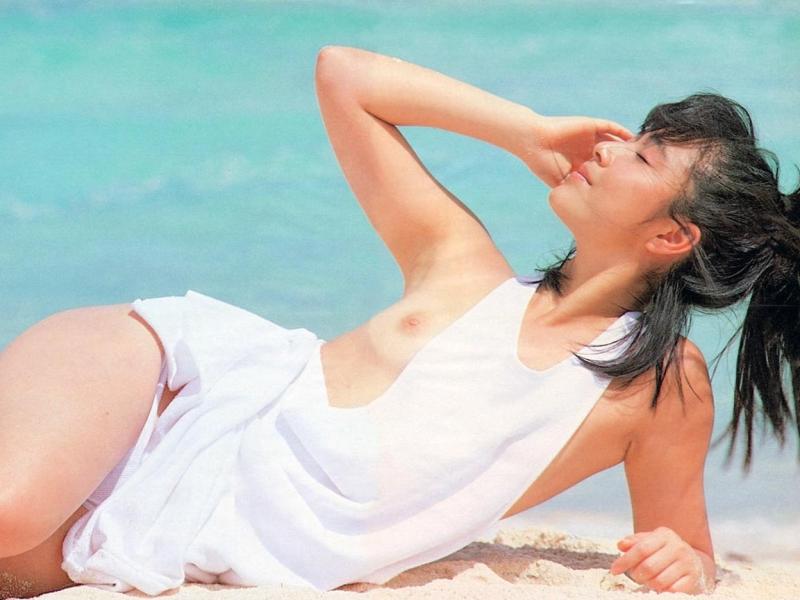 高樹沙耶のCカップおっぱい！大麻とかよりもワイは乳首をシャブりたい！！のサムネイル