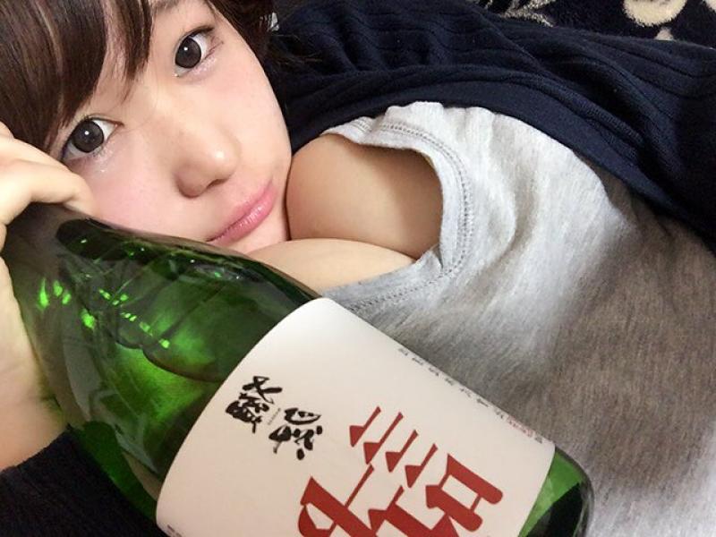 11月8日「いいおっぱいの日」に自慢の巨乳を晒す女子が溢れてた件ｗ (動画あり)のサムネイル