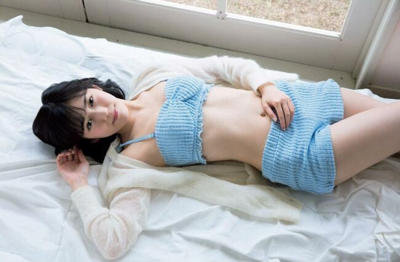 渡辺麻友エロ画像154枚 ヌードや水着グラビア・パンチラなど元AKB48のお宝まとめ【毎日更新】アイキャッチ画像