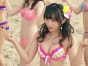 【NMB48】薮下柊のDカップおっぱいや太ももがムチってる！　エロ水着MVが公開される！のサムネイル画像