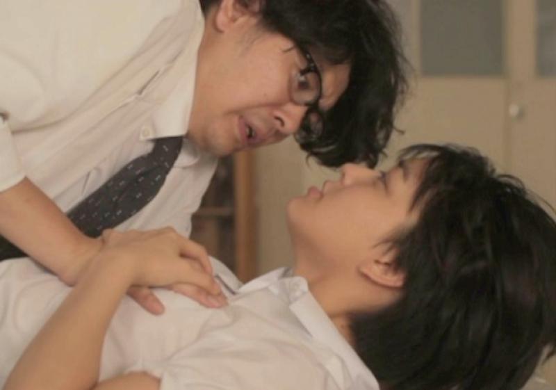 芸能人のおっぱい揉みシーンエロ画像まとめ (28枚)のサムネイル