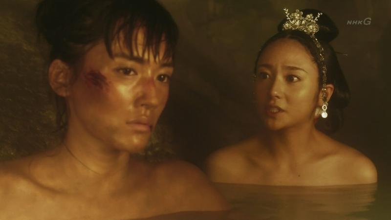 綾瀬はるかがNHKドラマ「精霊の守り人」で入浴おっぱい丸出しがエロすぎる件のサムネイル