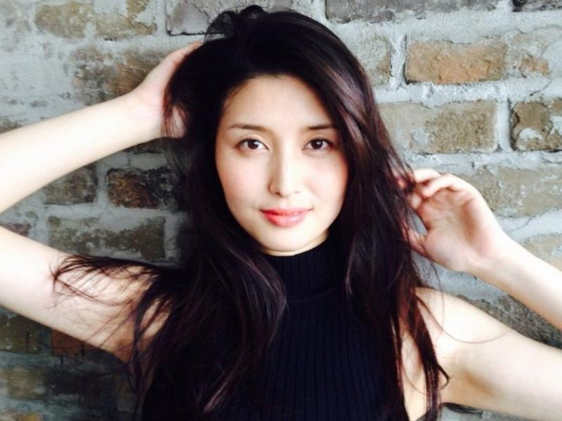 女優の橋本マナミのセクシーエロ画像がめちゃシコｗｗｗのサムネイル
