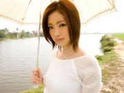 上戸彩 おっぱいのサムネイル画像