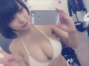 巨乳グラドル岸明日香がロッチ・コカドとヤった疑惑浮上のサムネイル画像