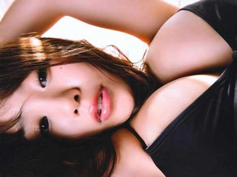 爆乳アイドル西田麻衣のオカズ画像のサムネイル