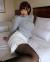 優しい人妻が飢えた野郎どもにおっぱいを揉まれまくり///039